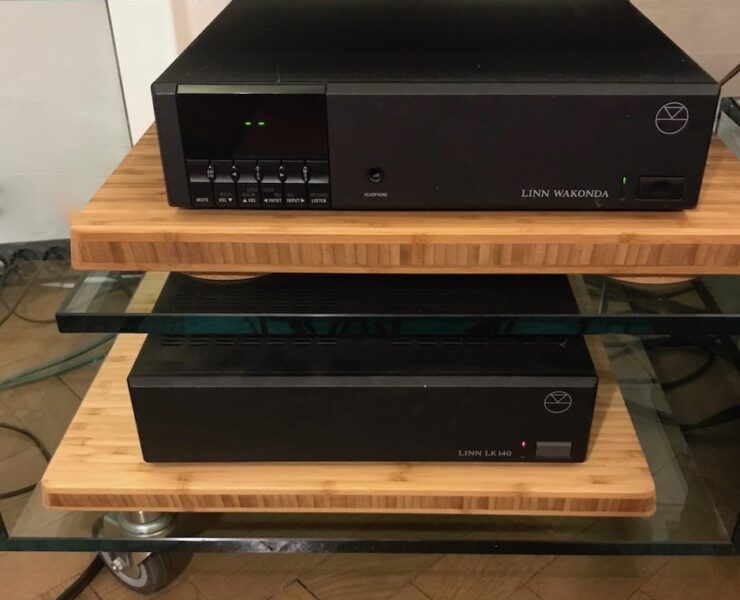 Aptitlig Hackblock als HiFi-Basis