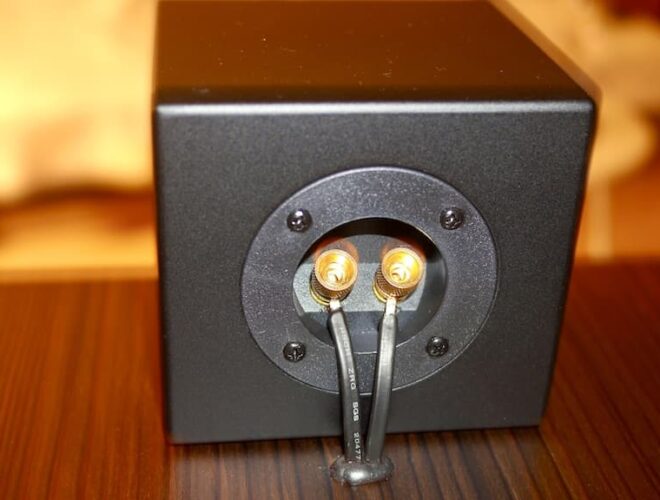 Hochtöner-Anschlussklemmen