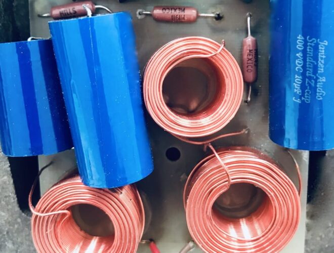 Frequenzweiche nach dem Umbau mit Janssen Kondensatoren