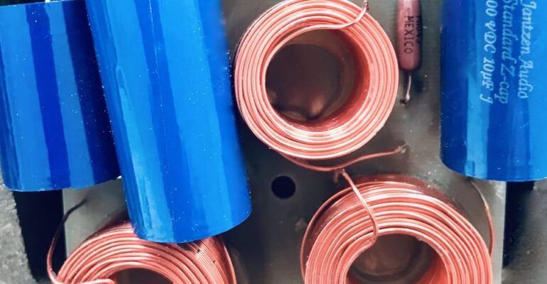 Frequenzweiche nach dem Umbau mit Janssen Kondensatoren