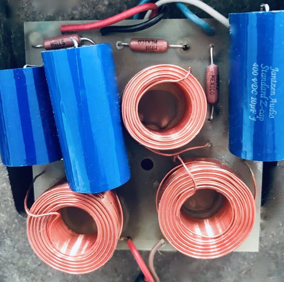 Frequenzweiche nach dem Umbau mit Janssen Kondensatoren