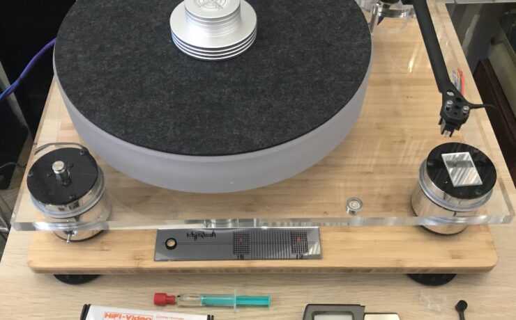 Scheu Cello Plattenspieler mit allem Zubehör
