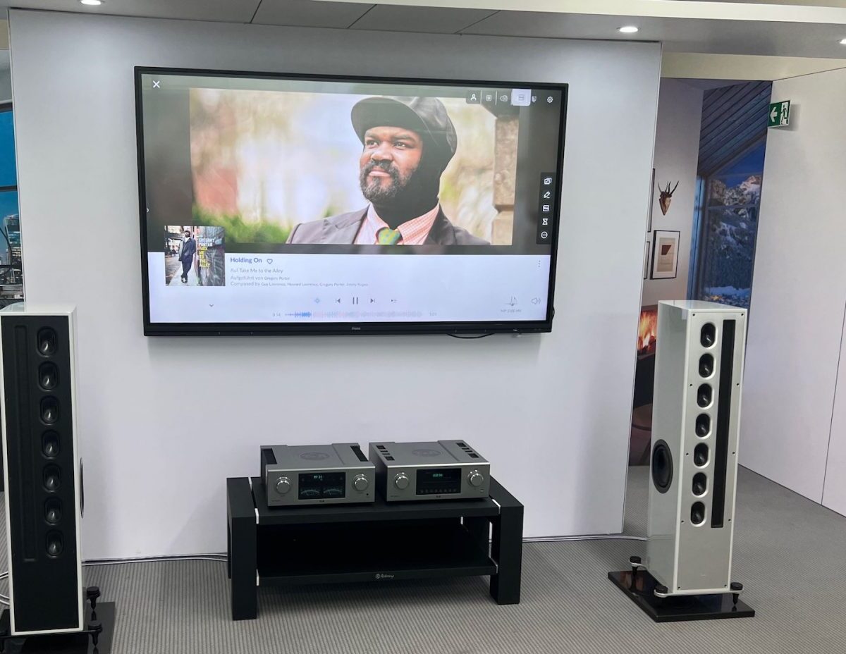 T+A mit großem Display , aber klanglich noch Verbesserungsfeld