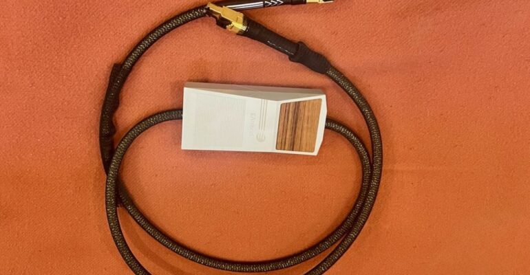 EAL2000 Kabel mit Filter in der Mitte