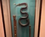 Serpent im Weltmuseum Serpent im Weltmuseum