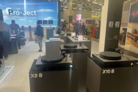 Any Color if its BLACK - Projects neue Devise