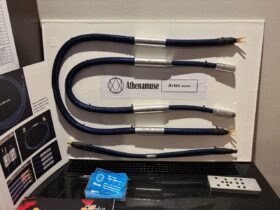 Athenamuse Kabel connecten alles.