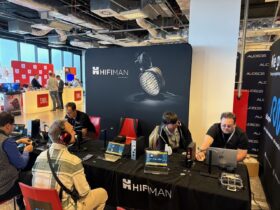 HiFi-Man Kopfhörer mit bester Vorführung .