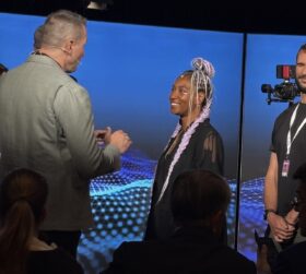 Die wunderbare Dominique Fils-Aimee bei der Pressekonferenz