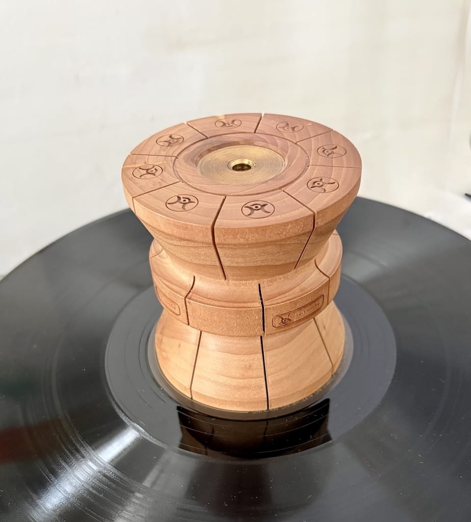 Hauer Analog Puck mit 1 kg Gewicht aus Holz